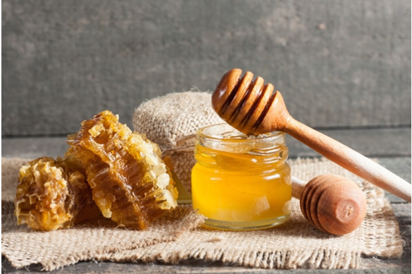 efectele mierii asupra tenului caniche nain suisse anti aging