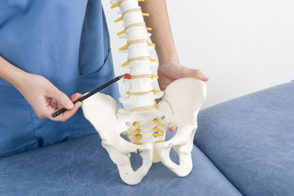 hernie a durerii coloanei vertebrale în articulația șoldului