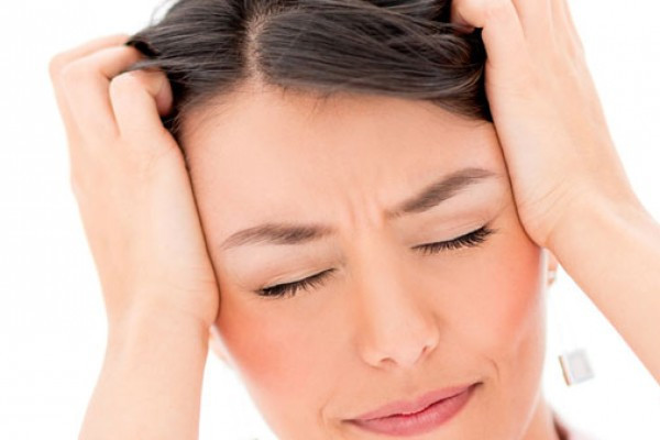 dureri de cap severe și dureri articulare)