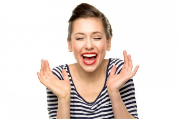 Ce nu știai despre râs! Câte calorii arzi când râzi? | stilnatural.ro