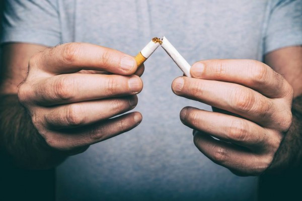 Renunțarea la fumat doare articulațiile. De ce ne ingrasam cand ne lasam de fumat?