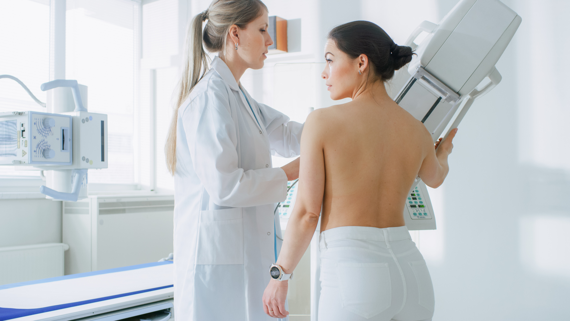 Un RMN de doua ori pe an, mai eficient decat mamografia in depistarea cancerului la san