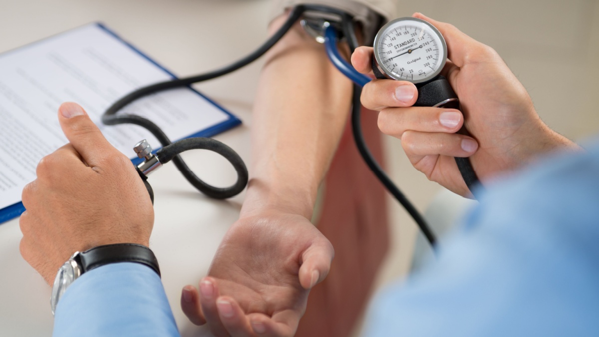 Hipertensiunea de halat alb: ce este si cum se manifesta?