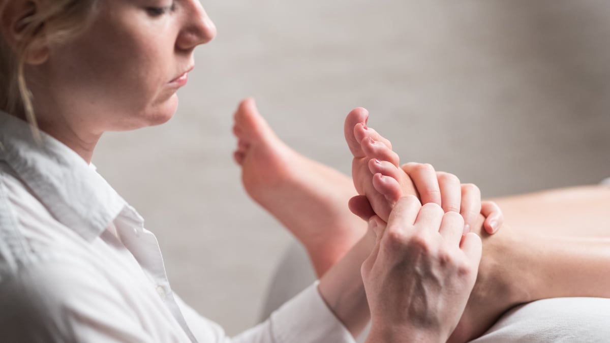 Reflexoterapia: masajul care poate vindeca întregul organism