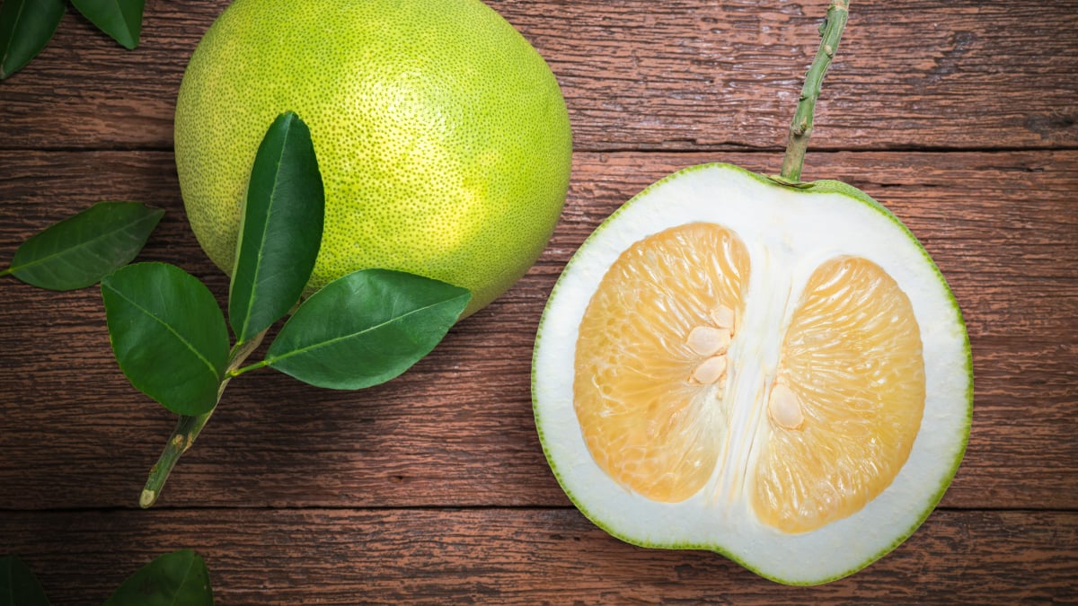 Pomelo: beneficiile celui mai mare fruct citric